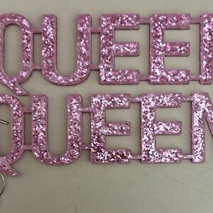 "QUEEN" PINK EARRINGS